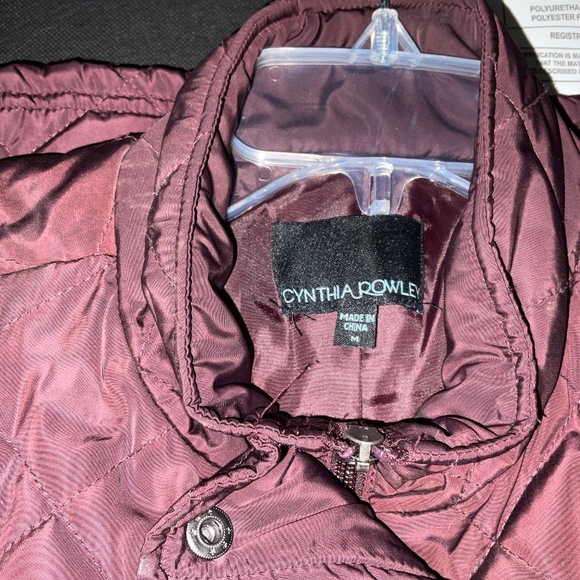 Cynthia Rowley Quilted Sleeveless Puffer Vest Maroon  Size Medium - Picture 5 of 5